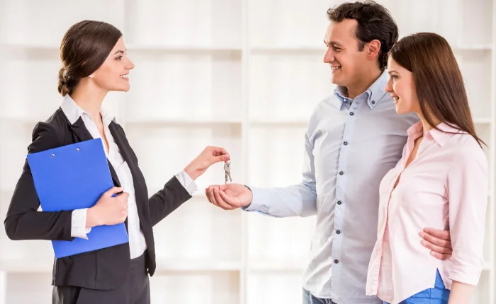 Underwriting Insights with mortgage references required for DU Approval