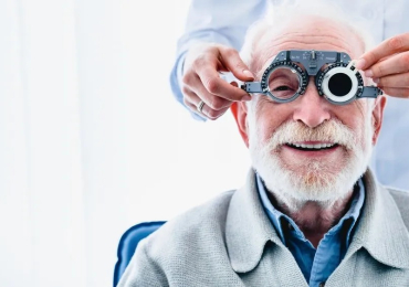 Best Cataract Surgeon Austin