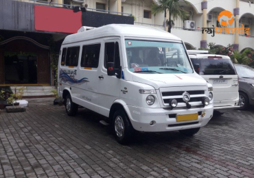 Book Jaipur Maharaja Tempo Traveller for Group Tours Today
