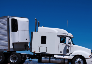 Reliable Temperature-Controlled Reefer Shipping Across Canada & the USA