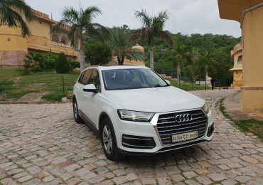 Audi Q7 Car Rental Jaipur