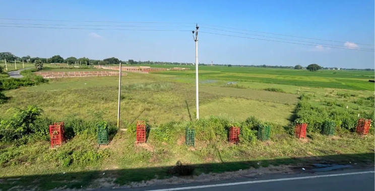 Hidden Potential: Candid Guide to Land Plots Around a Key Junction