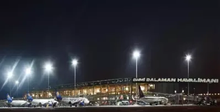 Smooth wheels waiting after the flight