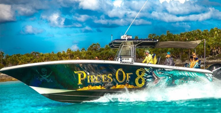 Swimming Pigs Nassau: A Gentle Bahamian Beach Moment