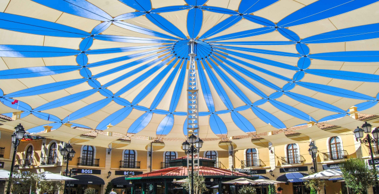 Toldo vela: sombra y estilo para tu espacio