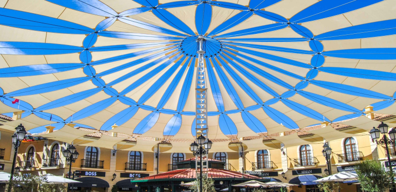 Toldo vela: sombra y estilo para tu espacio