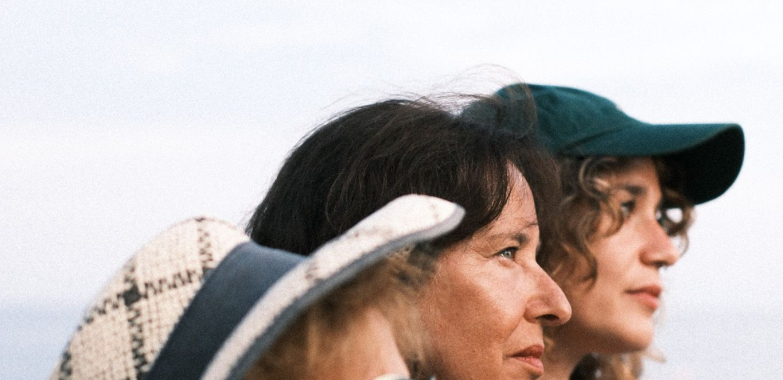 Professional Wedding Photography That Captures Your Day in Color and Light