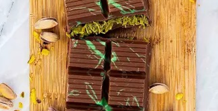 Luxury Pistachio Chocolate Gifts for Special Moments