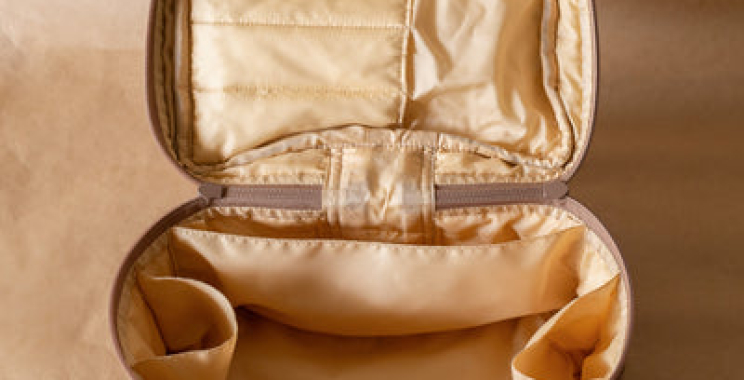 Cotton bag: a simple, sustainable daily carry