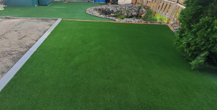 Transform Your Lawn with Synthetic Grass Installation in Kitchener