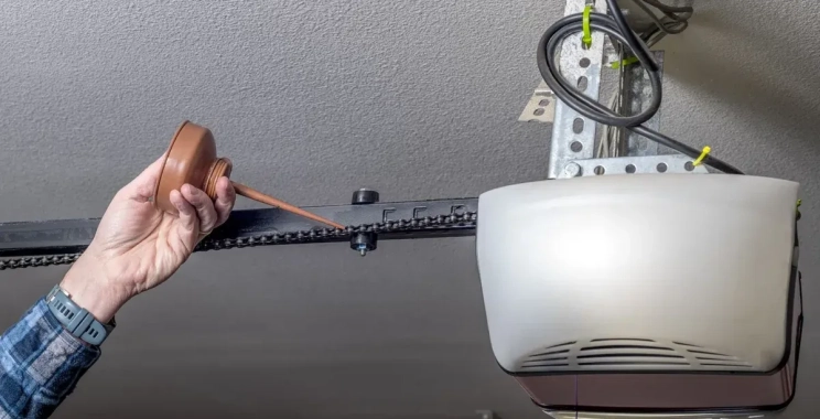 Reliable Garage Door Installation & Repair Company Solutions