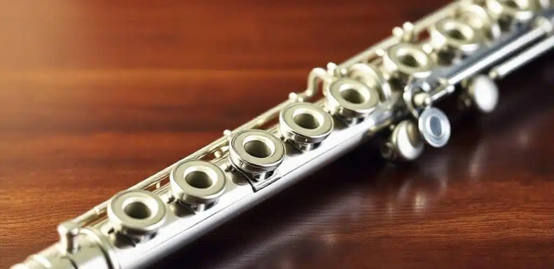 Discover Your Sound with Expert Guitar Lessons in Slough