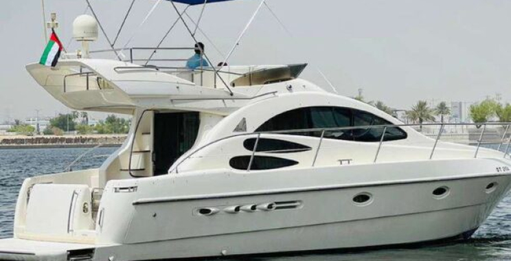 Romantic Dubai Marina Evening Afloat: Gourmet Dining by Water