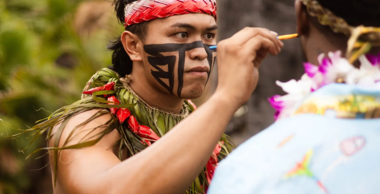 Experience Authentic Hawaiian Luaus: Book Your Night Under the Stars
