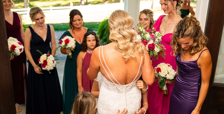 Romantic Cleveland Engagement Portraits You’ll Treasure