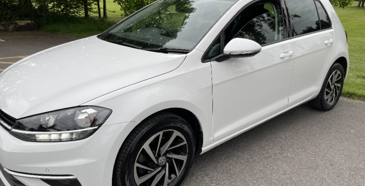 Budget-friendly driving lessons in Cambridge for confident learners