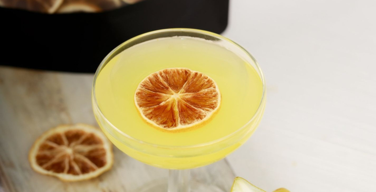 Zesty Dried Orange Garnish for Cocktails and Desserts