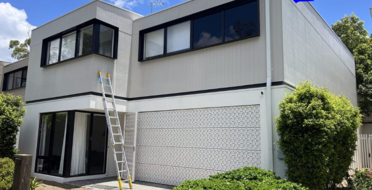 Restore Your Building’s Curb Appeal with Expert Exterior Cleaning