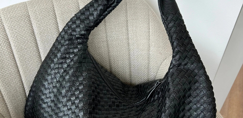 Travel Light: Compact Waist Bags for Everyday Adventures