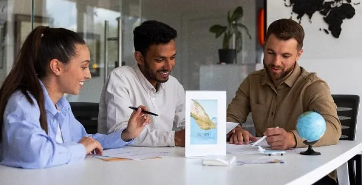 Hire a seasoned Microsoft Fabric expert for scalable data solutions