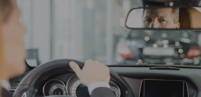 Luxury Chauffeur Services in Dubai for a Stylish Transfer