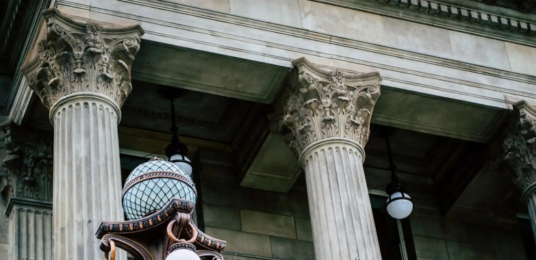 Discover Santorini: Expert Planning & Bespoke Getaways