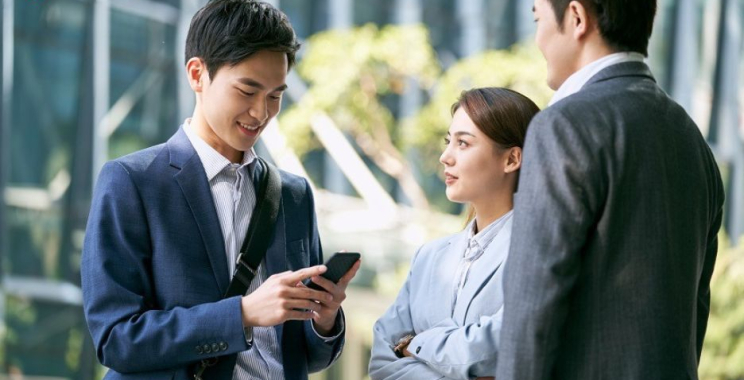 Effortless Desk Reservations for agile teams