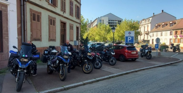Alpine Motorcycle Odyssey: Ride The Great Passes With Expert Guides
