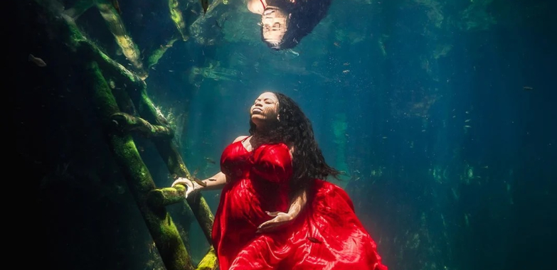 Capture Hidden Depths: Practical Tips for Cenote Photo Sessions